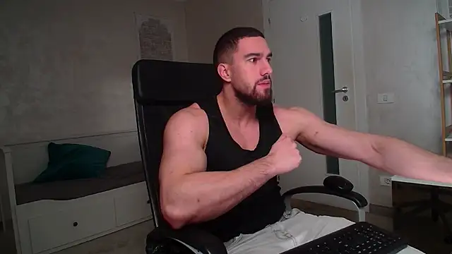 IvanHydee online show from 01/10/26, 05:42