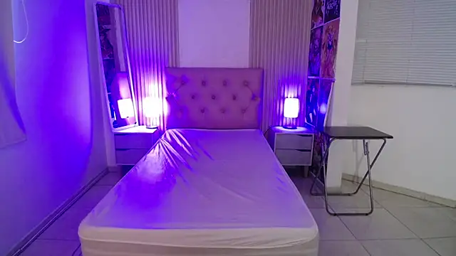 Bonnali lune online show from 10/11/25, 10:08