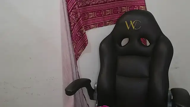 Snapshot of jalimamona chatting on 03/07/26, 12:24 jalimamona online show from 03/07/26, 12:24