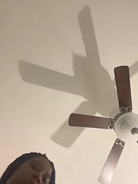 Snapshot of MsSuperWettt chatting on 10/09/25, 07:39 MsSuperWettt online show from 10/09/25, 07:39