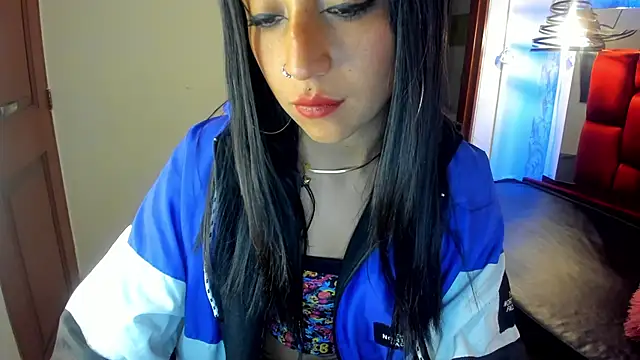 Snapshot of Sheilly_brown chatting on 09/14/25, 04:28 Sheilly brown online show from 09/14/25, 04:28