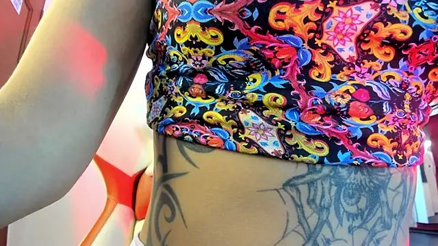 Snapshot of Sheilly_brown chatting on 09/16/25, 06:09 Sheilly brown online show from 09/16/25, 06:09