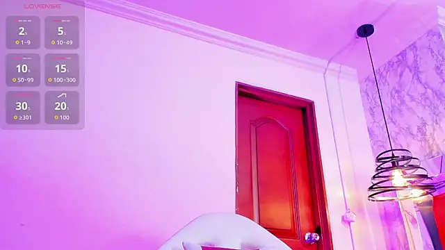 Snapshot of Sheilly_brown chatting on 11/06/25, 07:48 Sheilly brown online show from 11/06/25, 07:48