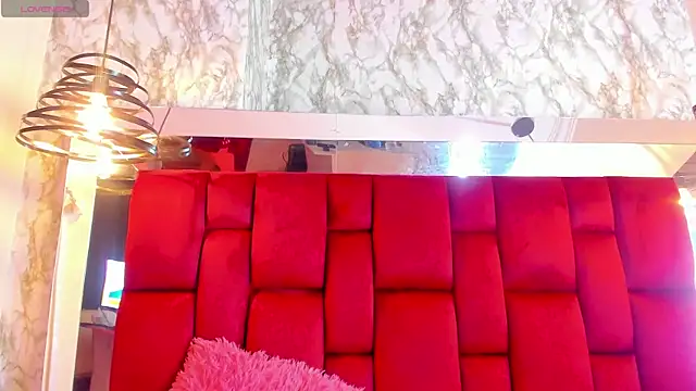 Snapshot of Sheilly_brown chatting on 11/22/25, 05:23 Sheilly brown online show from 11/22/25, 05:23