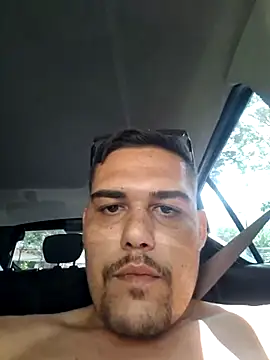 Snapshot of feehzungi0000 chatting on 12/03/25, 05:00 feehzungi0000 online show from 12/03/25, 05:00