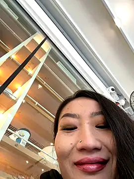 Snapshot of Aliciaz3 chatting on 11/06/25, 07:59 Aliciaz3 online show from 11/06/25, 07:59