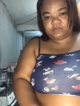 Snapshot of melcarioca1111 chatting on 12/14/25, 04:56 melcarioca1111 online show from 12/14/25, 04:56