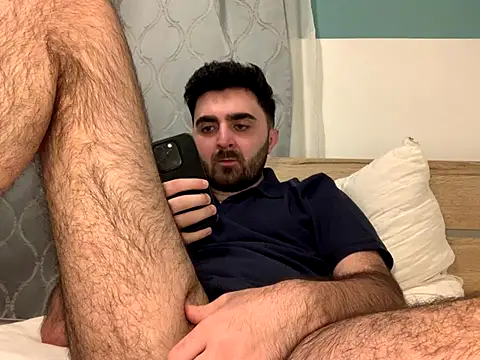 Snapshot of donastii chatting on 12/19/25, 11:45 donastii online show from 12/19/25, 11:45