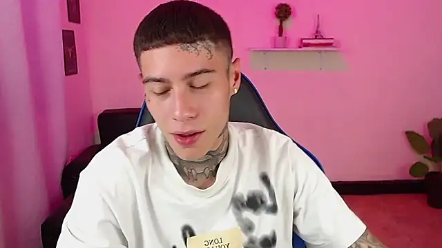 Snapshot of setthomas chatting on 01/09/26, 10:00 setthomas online show from 01/09/26, 10:00