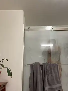 pnwzo online show from 10/19/25, 10:32