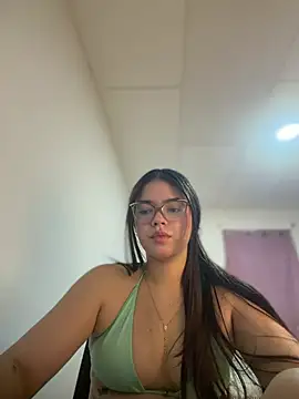 Snapshot of Valentina2390 chatting on 07/18/26, 03:00 Valentina2390 online show from 07/18/26, 03:00