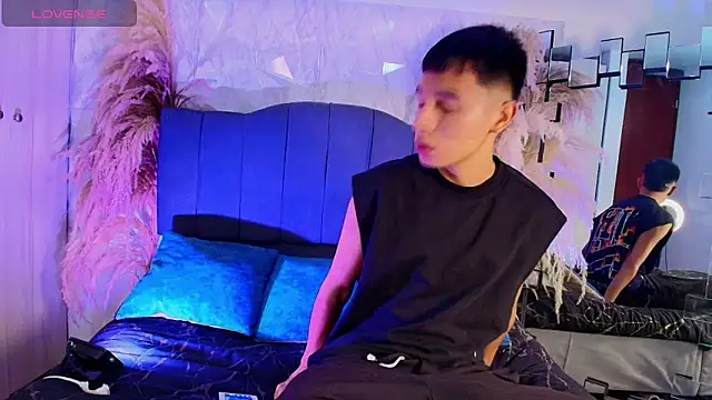 Isaac tan online show from 02/19/26, 06:09