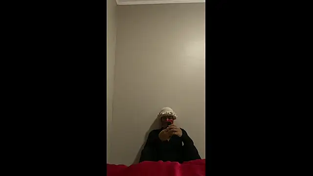 Snapshot of pa1myazzz chatting on 12/02/25, 07:42 pa1myazzz online show from 12/02/25, 07:42