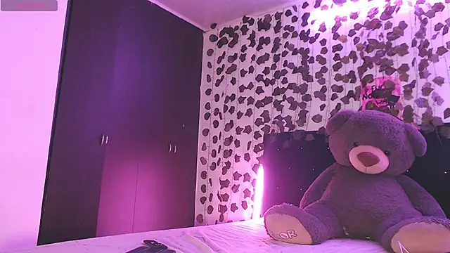 Liawood1 online show from 09/29/25, 10:25