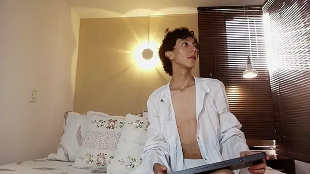 Lucian Morel S online show from 10/28/25, 12:09