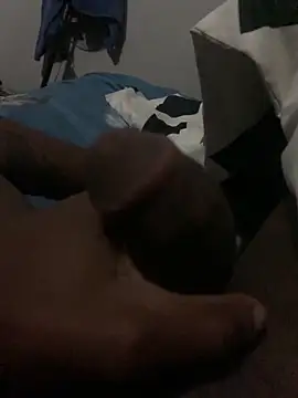 Snapshot of hndrx12 chatting on 09/10/25, 09:48 hndrx12 online show from 09/10/25, 09:48