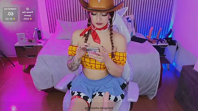 Snapshot of _aitana_001 chatting on 10/31/25, 06:31 aitana 001 online show from 10/31/25, 06:31