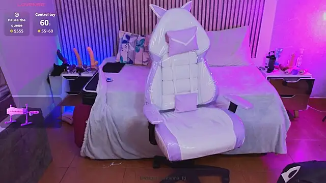 Snapshot of _aitana_001 chatting on 11/06/25, 07:48 aitana 001 online show from 11/06/25, 07:48