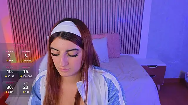 Snapshot of _aitana_001 chatting on 11/15/25, 08:38 aitana 001 online show from 11/15/25, 08:38