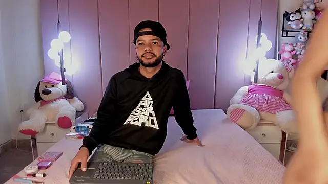 Liah Marthina online show from 11/30/25, 03:21