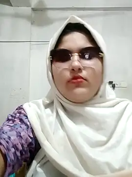 Nusrat-N online show from 05/18/26, 03:35