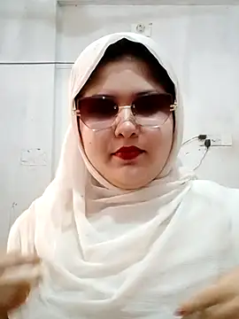 Snapshot of Nusrat-N chatting on 07/06/26, 03:36 Nusrat-N online show from 07/06/26, 03:36