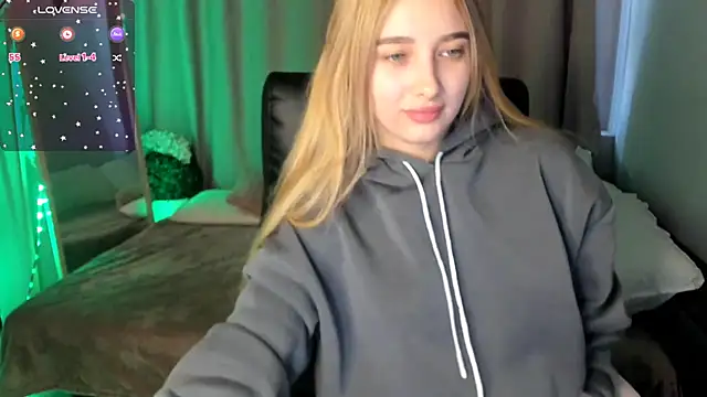 TaisiaHot online show from 03/20/26, 09:03