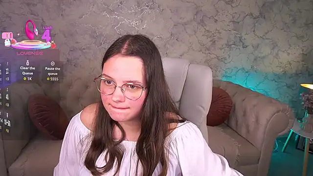 SophieDreamss online show from 10/03/25, 07:55