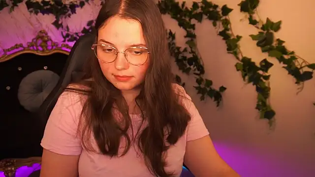 SophieDreamss online show from 10/22/25, 01:44