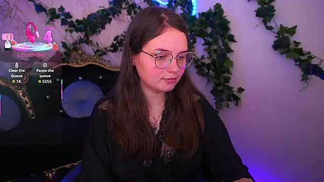 SophieDreamss online show from 11/18/25, 02:54