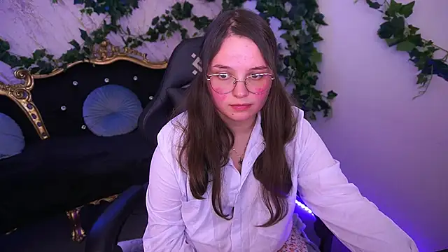 SophieDreamss online show from 11/19/25, 03:01