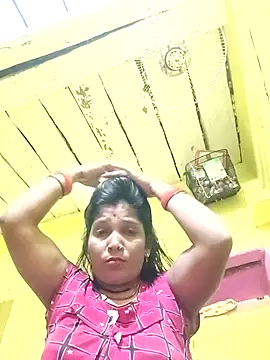 Snapshot of Samiya-143 chatting on 10/26/25, 02:45 Samiya-143 online show from 10/26/25, 02:45