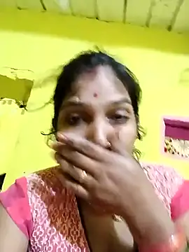 Snapshot of Samiya-143 chatting on 10/29/25, 03:25 Samiya-143 online show from 10/29/25, 03:25