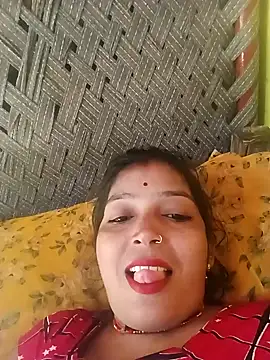 Snapshot of Samiya-143 chatting on 11/12/25, 08:26 Samiya-143 online show from 11/12/25, 08:26