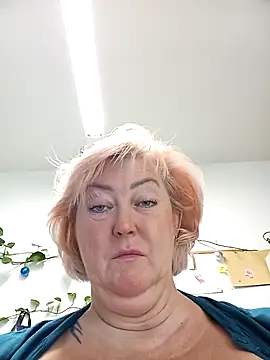 Snapshot of TerezaVelvet chatting on 09/24/25, 09:34 TerezaVelvet online show from 09/24/25, 09:34