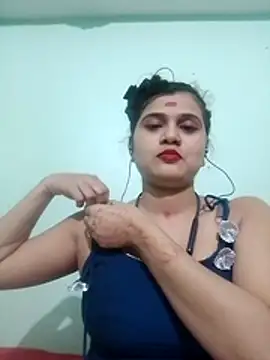 Snapshot of Kavya-Tiwari chatting on 11/08/25, 07:01 Kavya-Tiwari online show from 11/08/25, 07:01