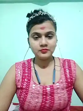 Snapshot of Kavya-Tiwari chatting on 11/19/25, 06:19 Kavya-Tiwari online show from 11/19/25, 06:19