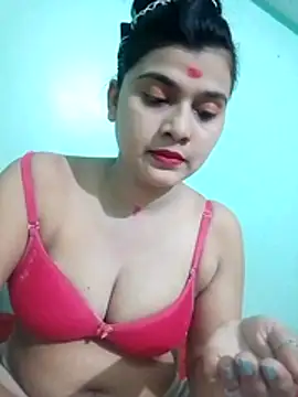 Snapshot of Kavya-Tiwari chatting on 05/31/26, 05:42 Kavya-Tiwari online show from 05/31/26, 05:42