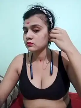 Snapshot of Kavya-Tiwari chatting on 06/07/26, 08:51 Kavya-Tiwari online show from 06/07/26, 08:51