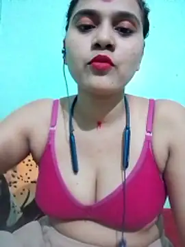 Snapshot of Kavya-Tiwari chatting on 06/12/26, 06:29 Kavya-Tiwari online show from 06/12/26, 06:29