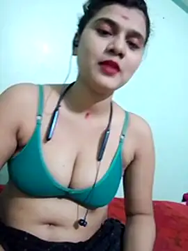 Snapshot of Kavya-Tiwari chatting on 06/18/26, 06:01 Kavya-Tiwari online show from 06/18/26, 06:01
