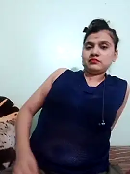 Snapshot of Kavya-Tiwari chatting on 06/21/26, 10:18 Kavya-Tiwari online show from 06/21/26, 10:18