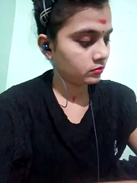Snapshot of Kavya-Tiwari chatting on 06/22/26, 05:10 Kavya-Tiwari online show from 06/22/26, 05:10