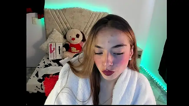 Snapshot of Mia_Victoria22 chatting on 03/20/26, 04:23 Mia Victoria22 online show from 03/20/26, 04:23