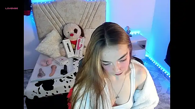 Snapshot of Mia_Victoria22 chatting on 04/09/26, 03:06 Mia Victoria22 online show from 04/09/26, 03:06