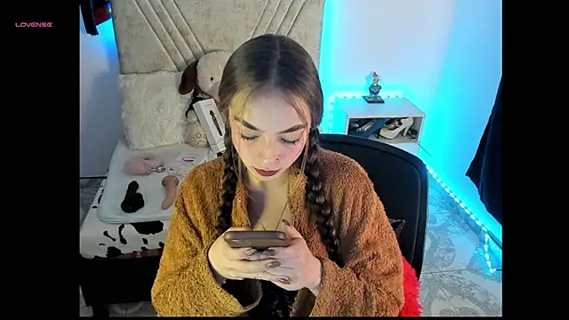 Snapshot of Mia_Victoria22 chatting on 04/25/26, 02:36 Mia Victoria22 online show from 04/25/26, 02:36