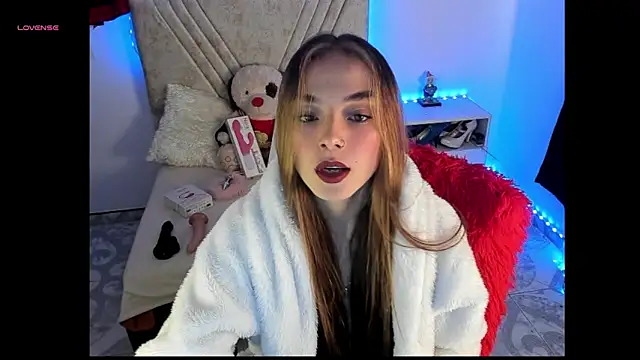 Snapshot of Mia_Victoria22 chatting on 05/04/26, 03:30 Mia Victoria22 online show from 05/04/26, 03:30