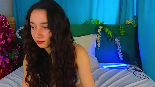 Snapshot of BettyMaldonado chatting on 03/04/26, 06:19 BettyMaldonado online show from 03/04/26, 06:19