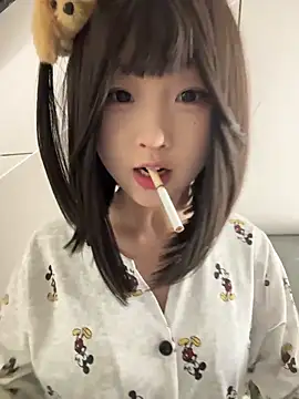 Snapshot of lelebaybay888 chatting on 10/10/25, 03:33 lelebaybay888 online show from 10/10/25, 03:33