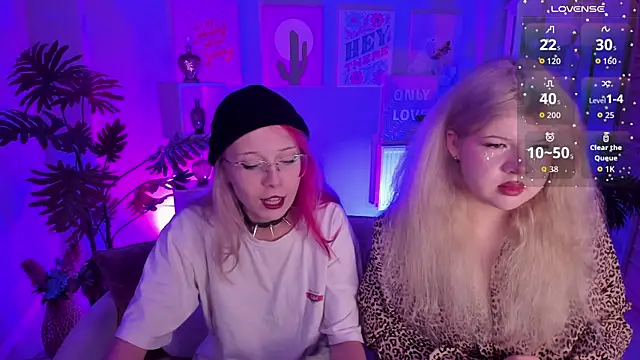 SakuraBliss online show from 09/23/25, 05:49